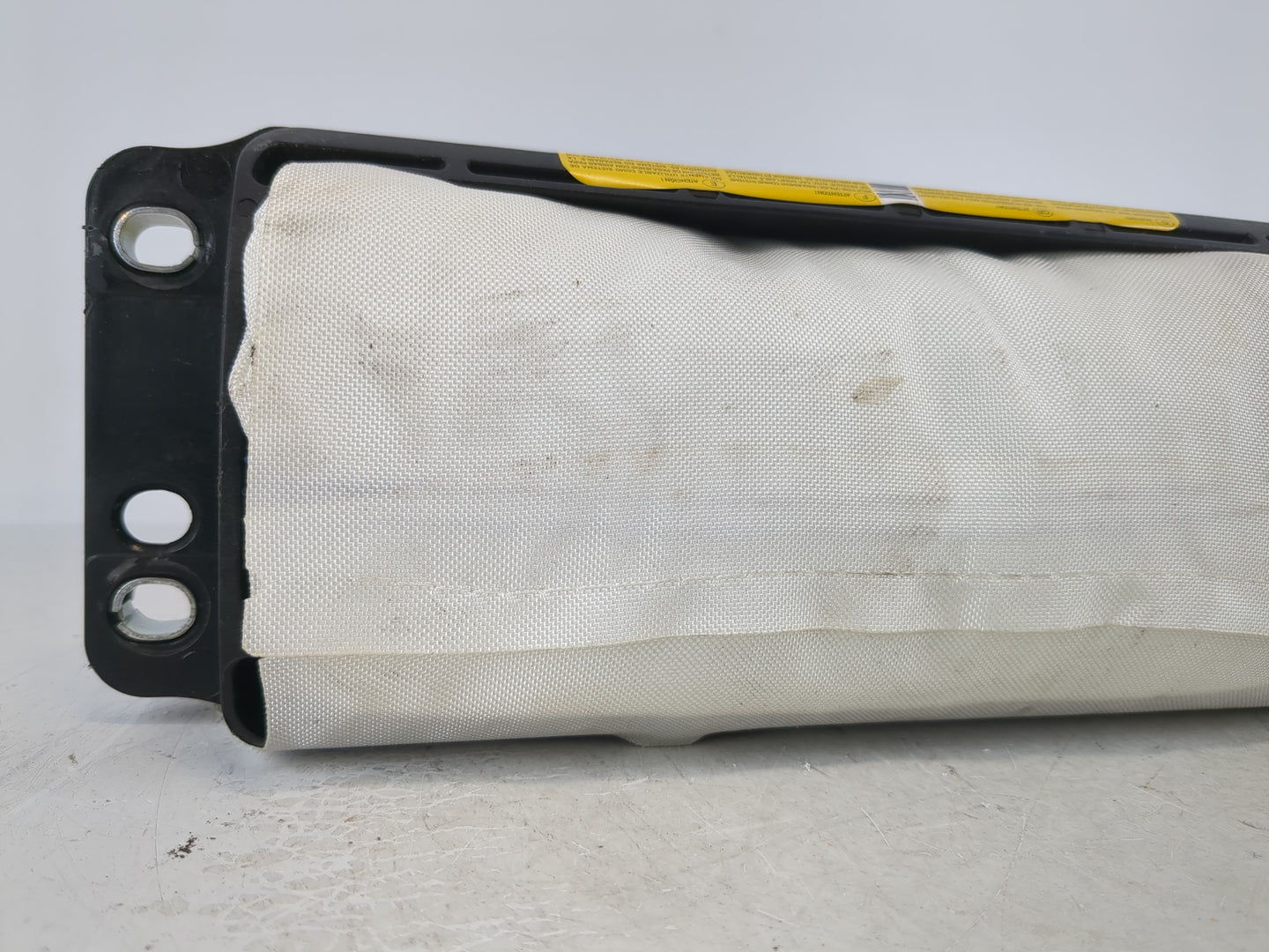 2006-2010 Volkswagen Passat Air Bag Passenger Right Dashboard OEM P/N:30355699B 3C0 680 204 D Fits OEM Used Auto Parts - Oem