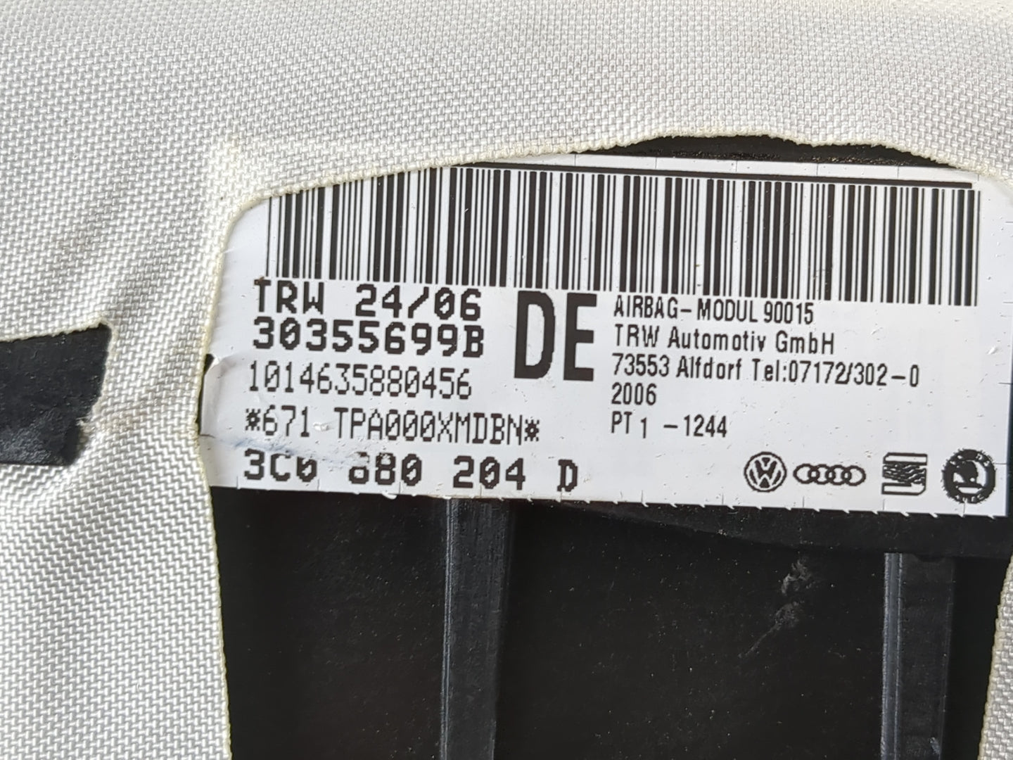 2006-2010 Volkswagen Passat Air Bag Passenger Right Dashboard OEM P/N:30355699B 3C0 680 204 D Fits OEM Used Auto Parts - Oem