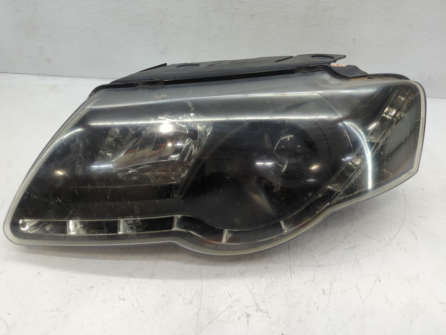 2006-2010 Volkswagen Passat Driver Left Oem Head Light Headlight Lamp - Oemusedautoparts1.com