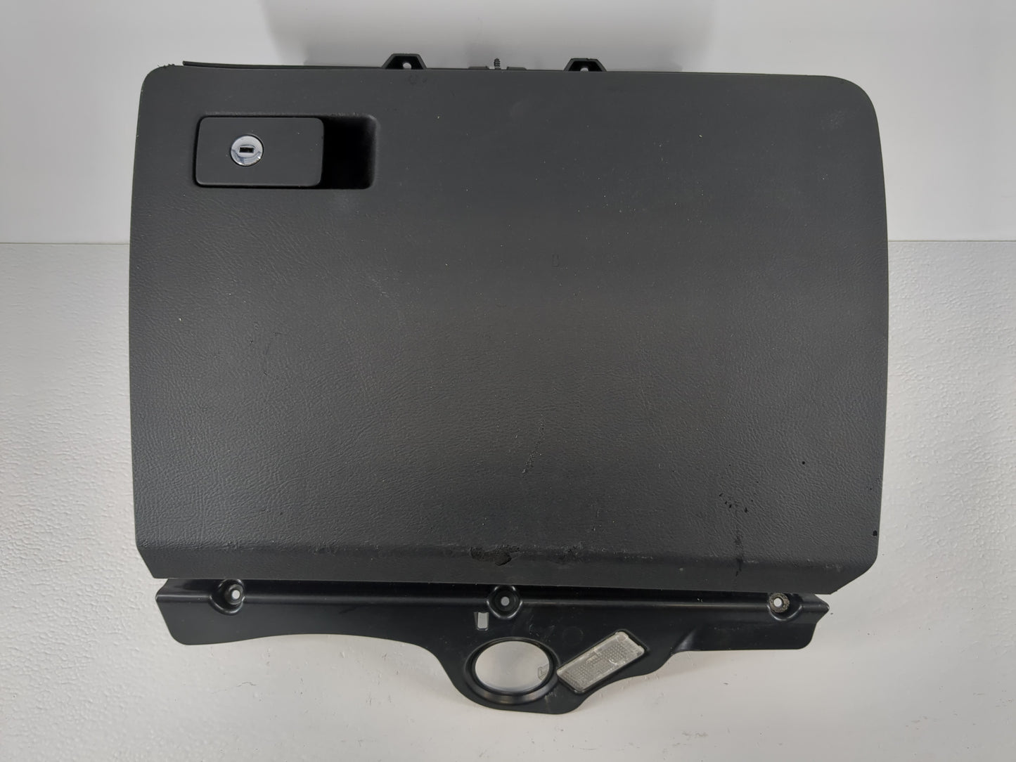 2006 Volkswagen Passat Passenger Glove Box Door Storage Compartment - Oemusedautoparts1.com