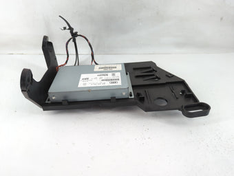 compare product 2006 Volkswagen Passat Radio Speaker Amplifier