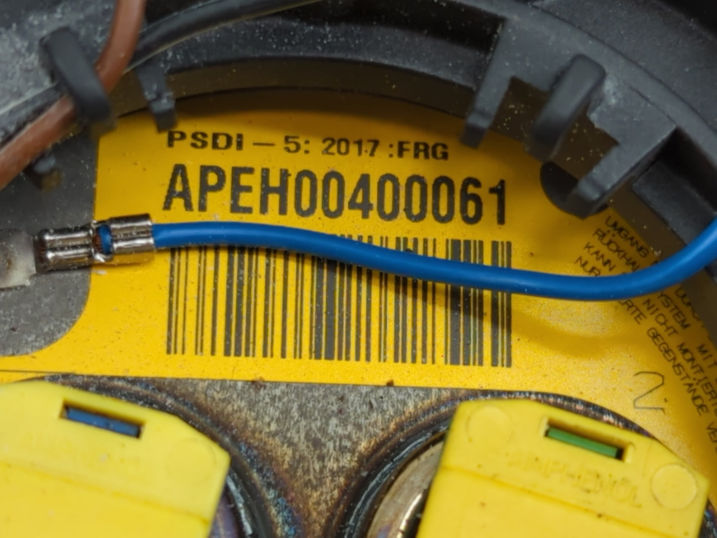 2006 Volkswagen Passat Air Bag Driver Left Steering Wheel Mounted P/N:APEH00400061 Fits OEM Used Auto Parts - Oemusedautopar