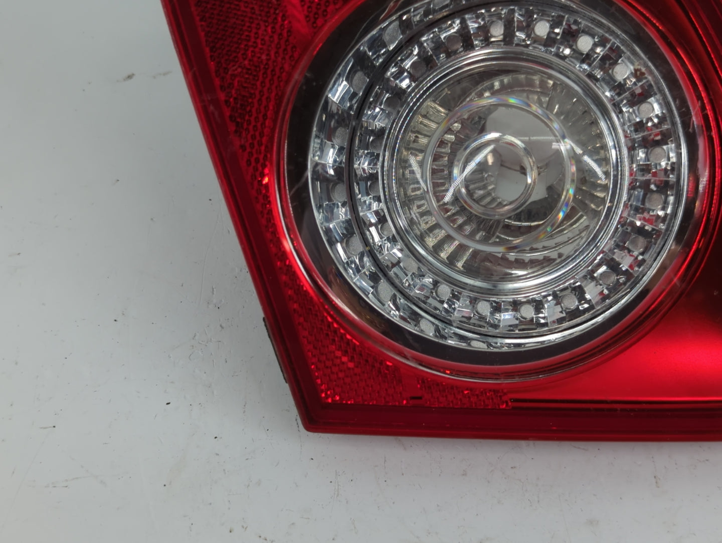 2006-2008 Volkswagen Passat Tail Light Assembly Passenger Right OEM P/N:27.30.02 Fits Fits 2006 2007 2008 OEM Used Auto Part