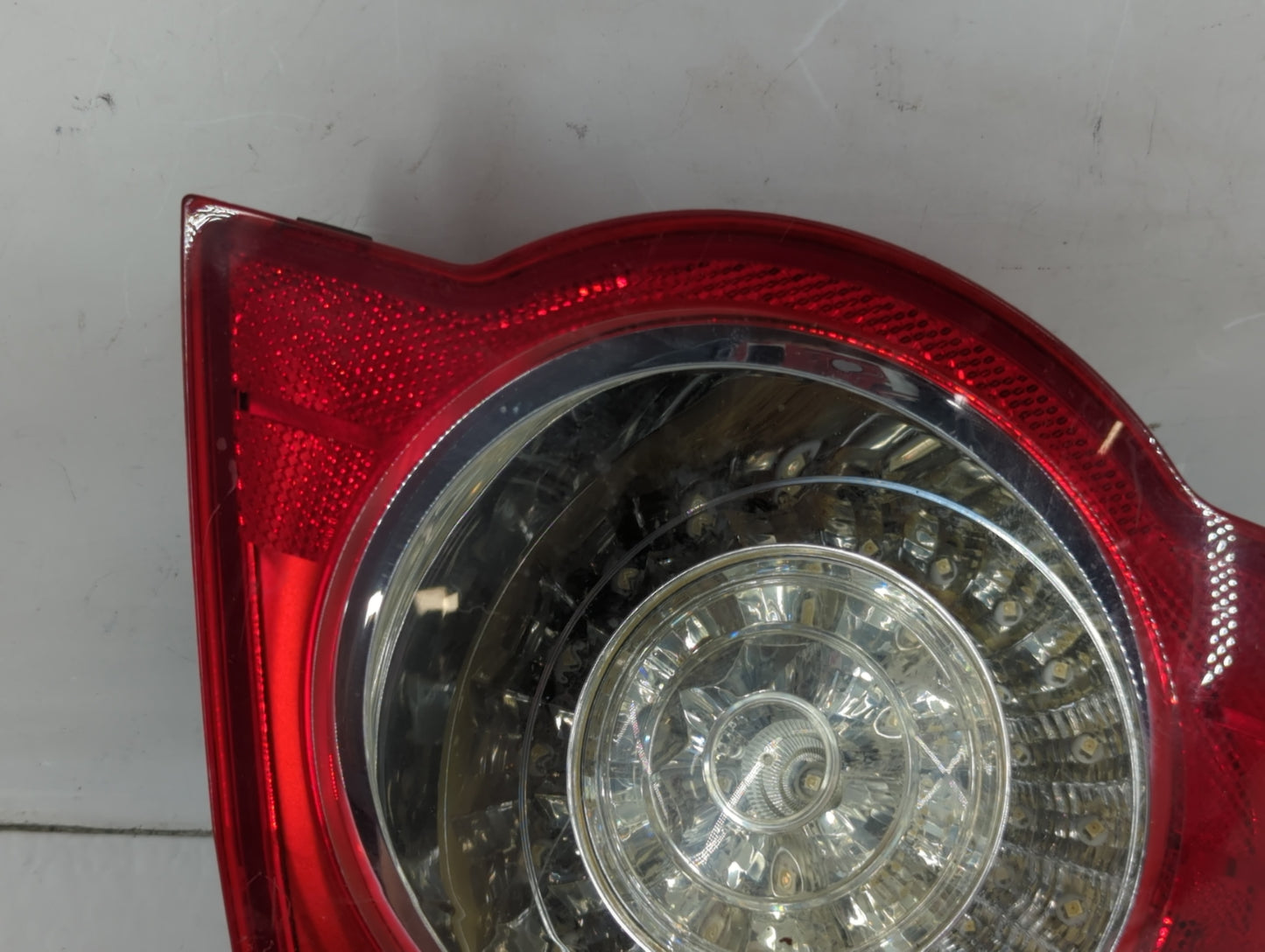 2006-2008 Volkswagen Passat Tail Light Assembly Driver Left OEM P/N:ZSB 3C5 945 095 D Fits Fits 2006 2007 2008 OEM Used Auto