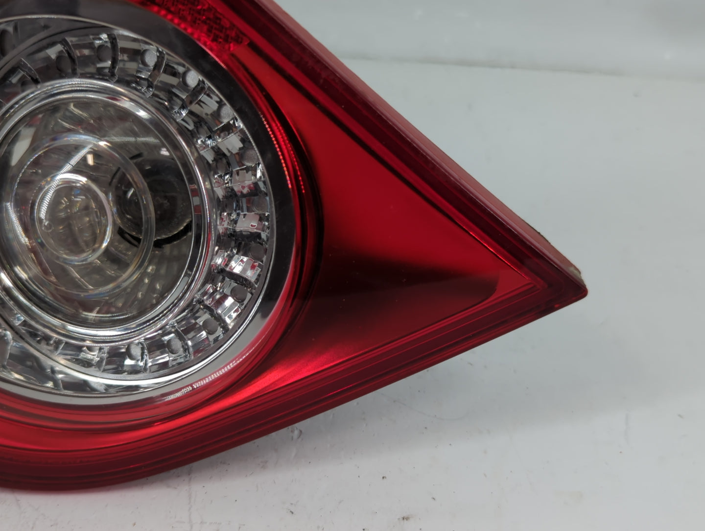 2006-2010 Volkswagen Passat Tail Light Assembly Driver Left OEM P/N:27 30 01 Fits Fits 2006 2007 2008 2009 2010 OEM Used Aut