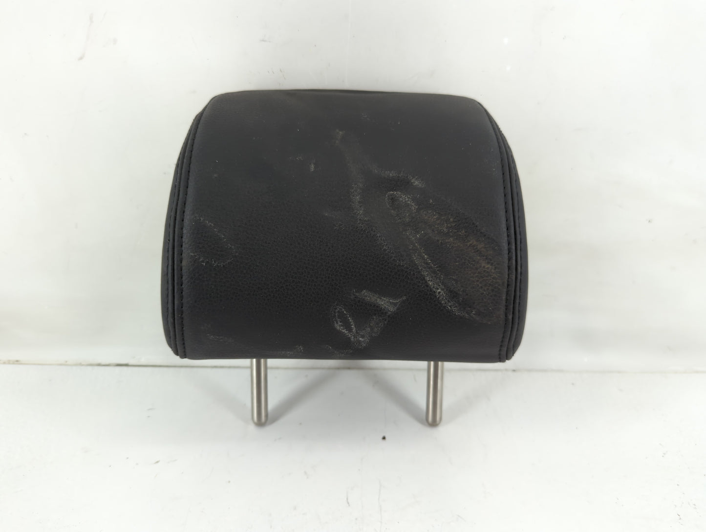 2006-2007 Volkswagen Passat Headrest Head Rest Rear Seat Fits Fits 2006 2007 OEM Used Auto Parts - Oemusedautoparts1.com