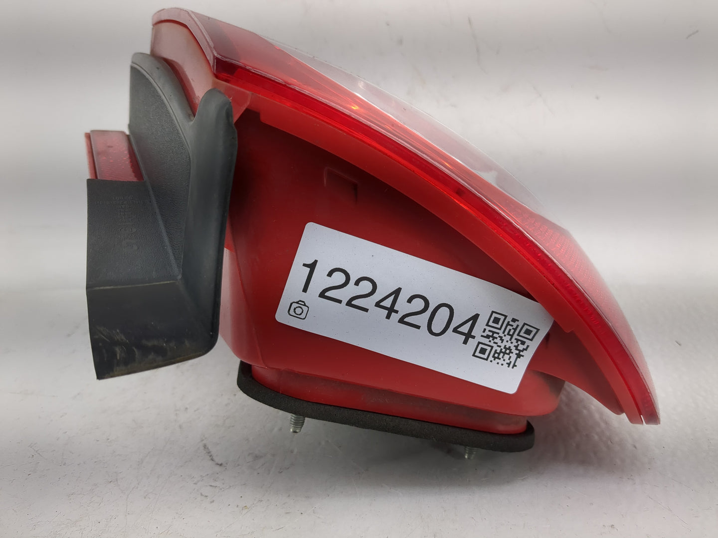 2006-2008 Volkswagen Passat Tail Light Assembly Driver Left OEM Fits Fits 2006 2007 2008 OEM Used Auto Parts - Oemusedautopa