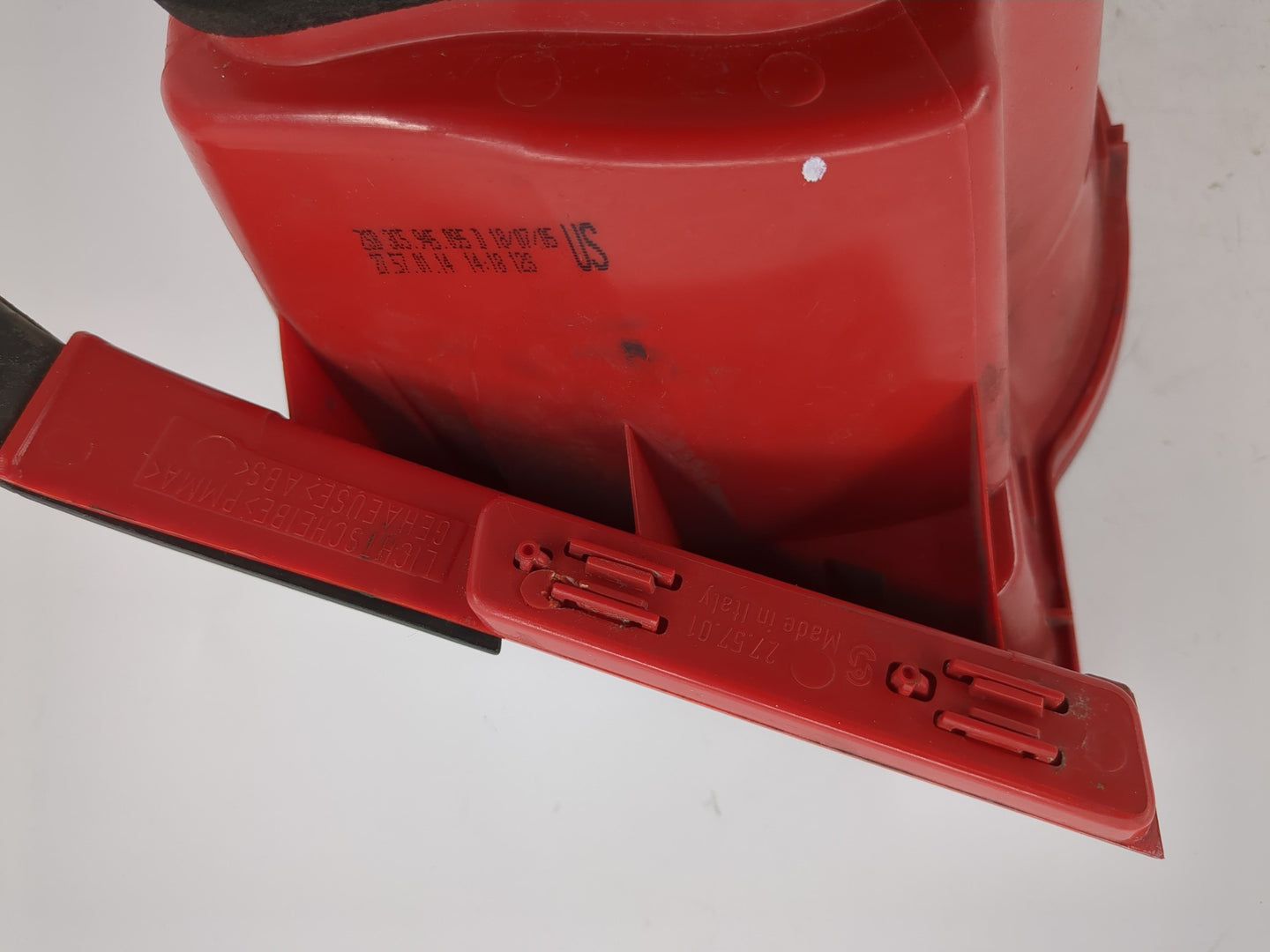 2006-2008 Volkswagen Passat Tail Light Assembly Driver Left OEM Fits Fits 2006 2007 2008 OEM Used Auto Parts - Oemusedautopa