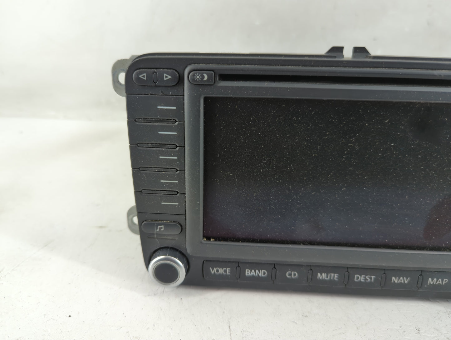 2006 Volkswagen Passat Radio AM FM Cd Player Receiver Replacement Fits OEM Used Auto Parts - Oemusedautoparts1.com