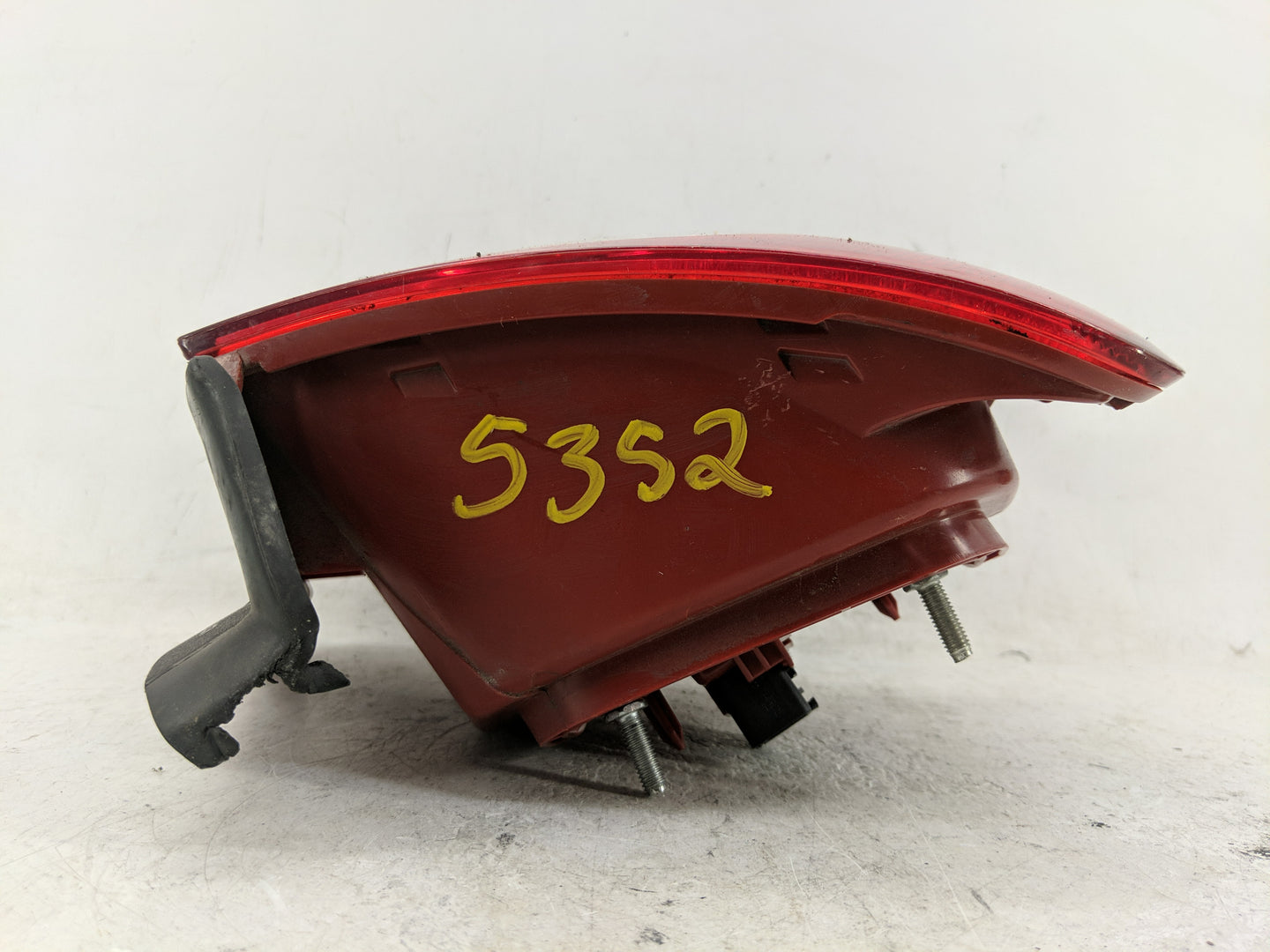 2006-2008 Volkswagen Passat Tail Light Assembly Driver Left OEM Fits Fits 2006 2007 2008 OEM Used Auto Parts - Oemusedautopa
