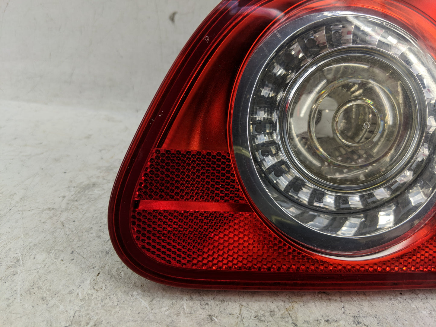 2006-2010 Volkswagen Passat Tail Light Assembly Passenger Right OEM Fits Fits 2006 2007 2008 2009 2010 OEM Used Auto Parts -