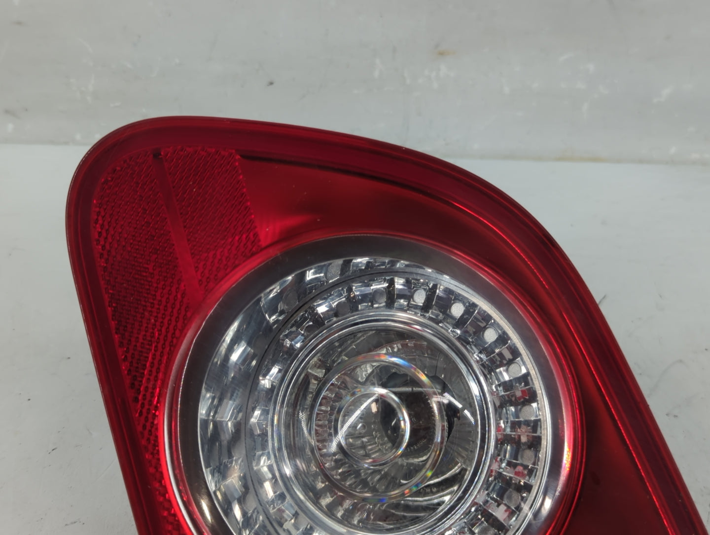 2006-2010 Volkswagen Passat Tail Light Assembly Passenger Right OEM P/N:ZSB 3C5 945 094 C Fits Fits 2006 2007 2008 2009 2010