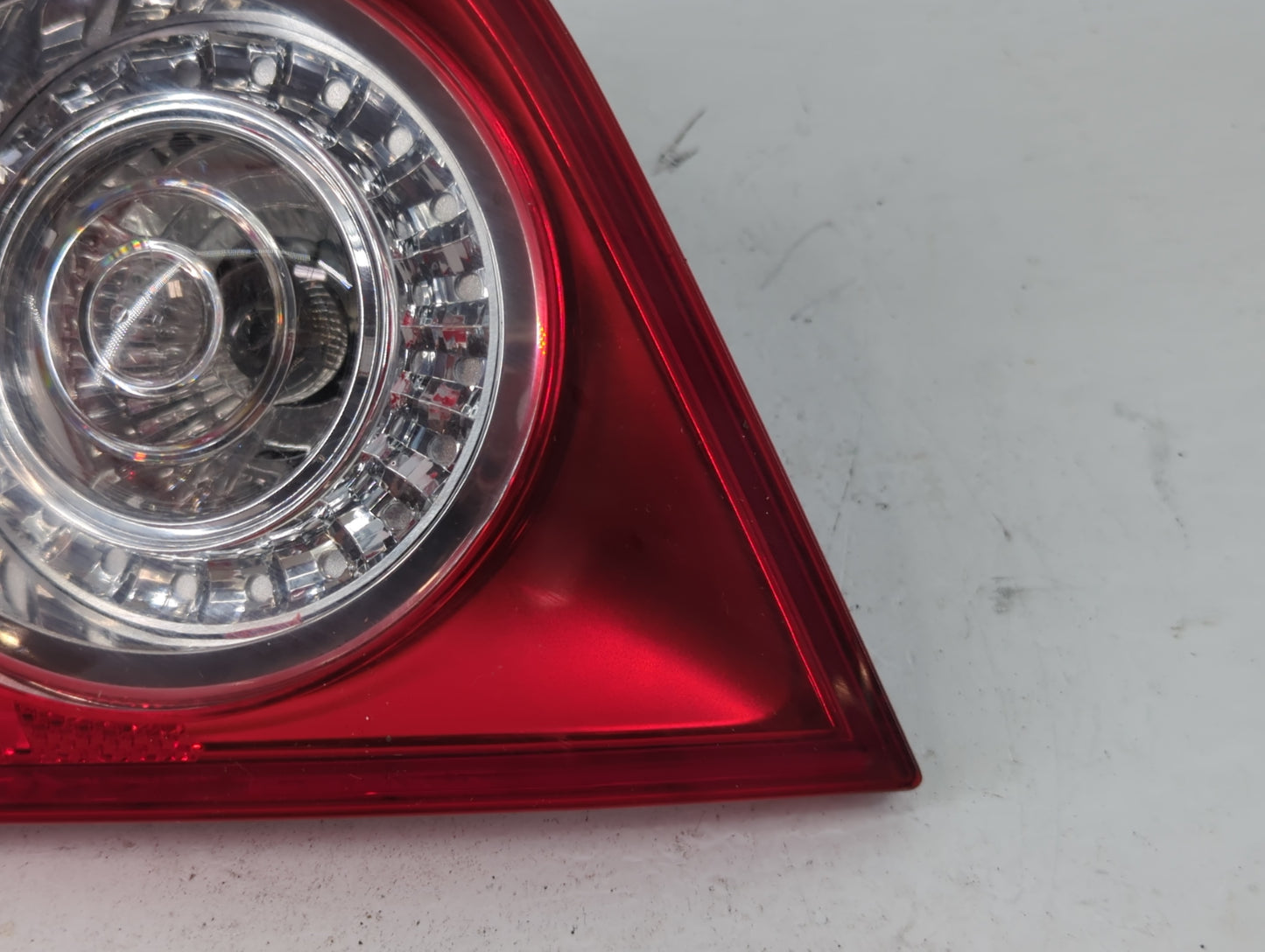2006-2010 Volkswagen Passat Tail Light Assembly Passenger Right OEM P/N:ZSB 3C5 945 094 C Fits Fits 2006 2007 2008 2009 2010