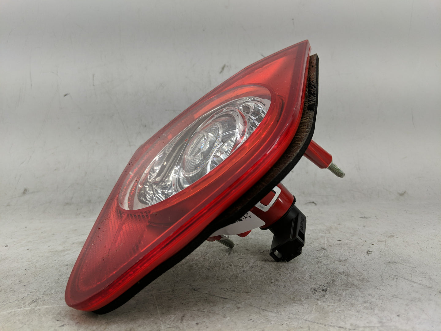 2006-2010 Volkswagen Passat Tail Light Assembly Driver Left OEM Fits Fits 2006 2007 2008 2009 2010 OEM Used Auto Parts - Oem