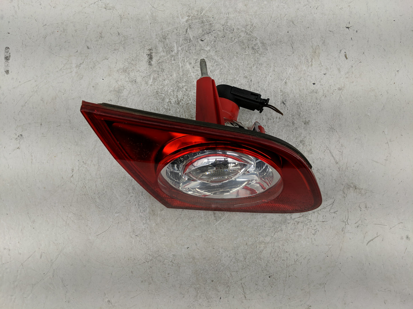 2006-2010 Volkswagen Passat Tail Light Assembly Driver Left OEM Fits Fits 2006 2007 2008 2009 2010 OEM Used Auto Parts - Oem