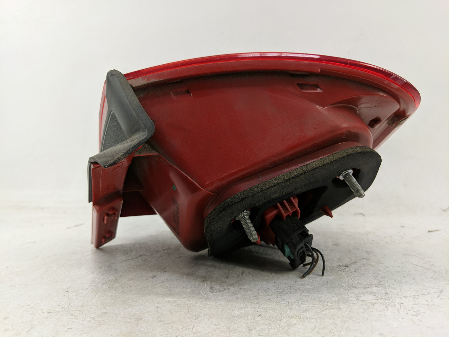 2006-2008 Volkswagen Passat Tail Light Assembly Driver Left OEM Fits Fits 2006 2007 2008 OEM Used Auto Parts - Oemusedautopa