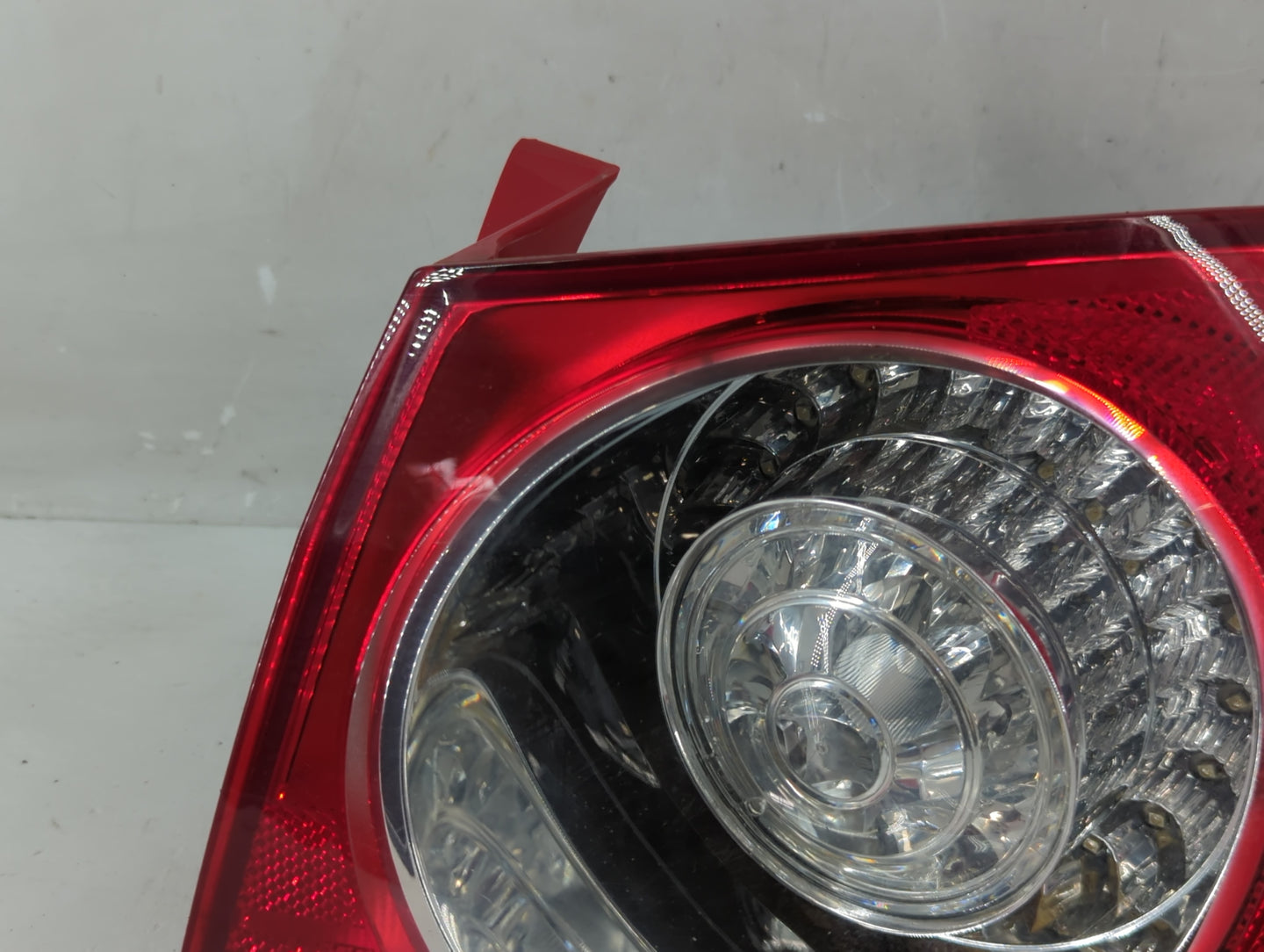2006-2008 Volkswagen Passat Tail Light Assembly Passenger Right OEM Fits Fits 2006 2007 2008 OEM Used Auto Parts - Oemusedau