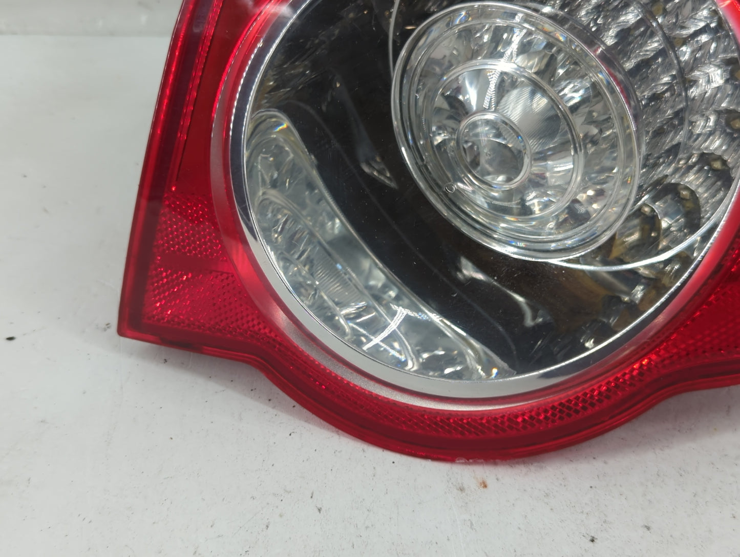 2006-2008 Volkswagen Passat Tail Light Assembly Passenger Right OEM Fits Fits 2006 2007 2008 OEM Used Auto Parts - Oemusedau