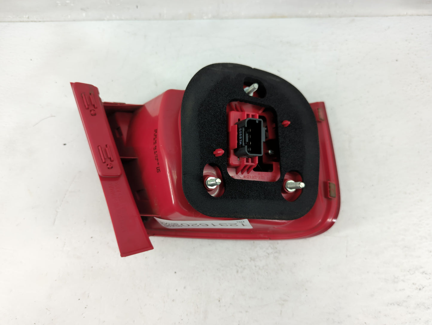 2006-2008 Volkswagen Passat Tail Light Assembly Passenger Right OEM Fits Fits 2006 2007 2008 OEM Used Auto Parts - Oemusedau