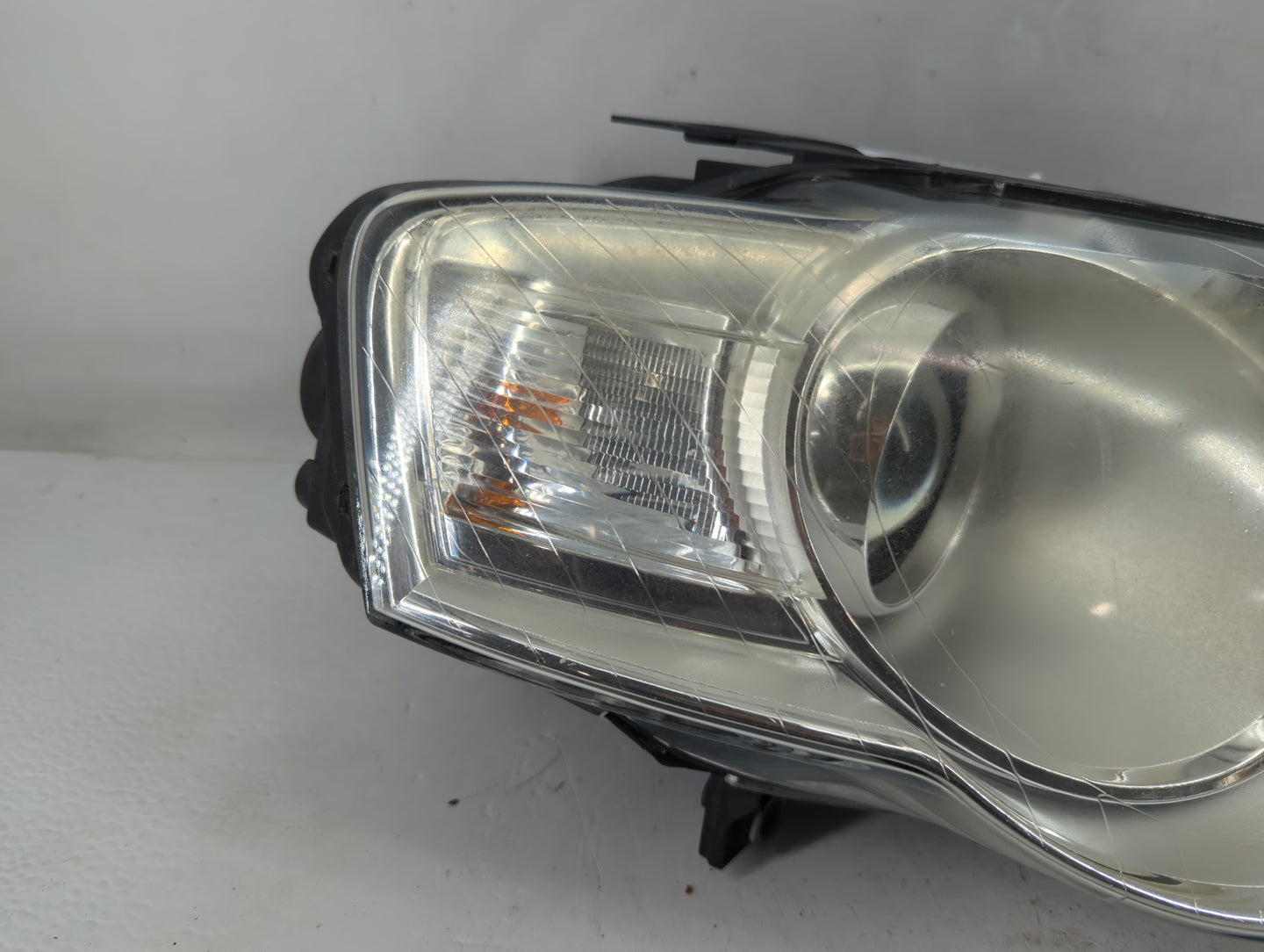2006 Volkswagen Passat Passenger Right Oem Head Light Headlight Lamp - Oemusedautoparts1.com