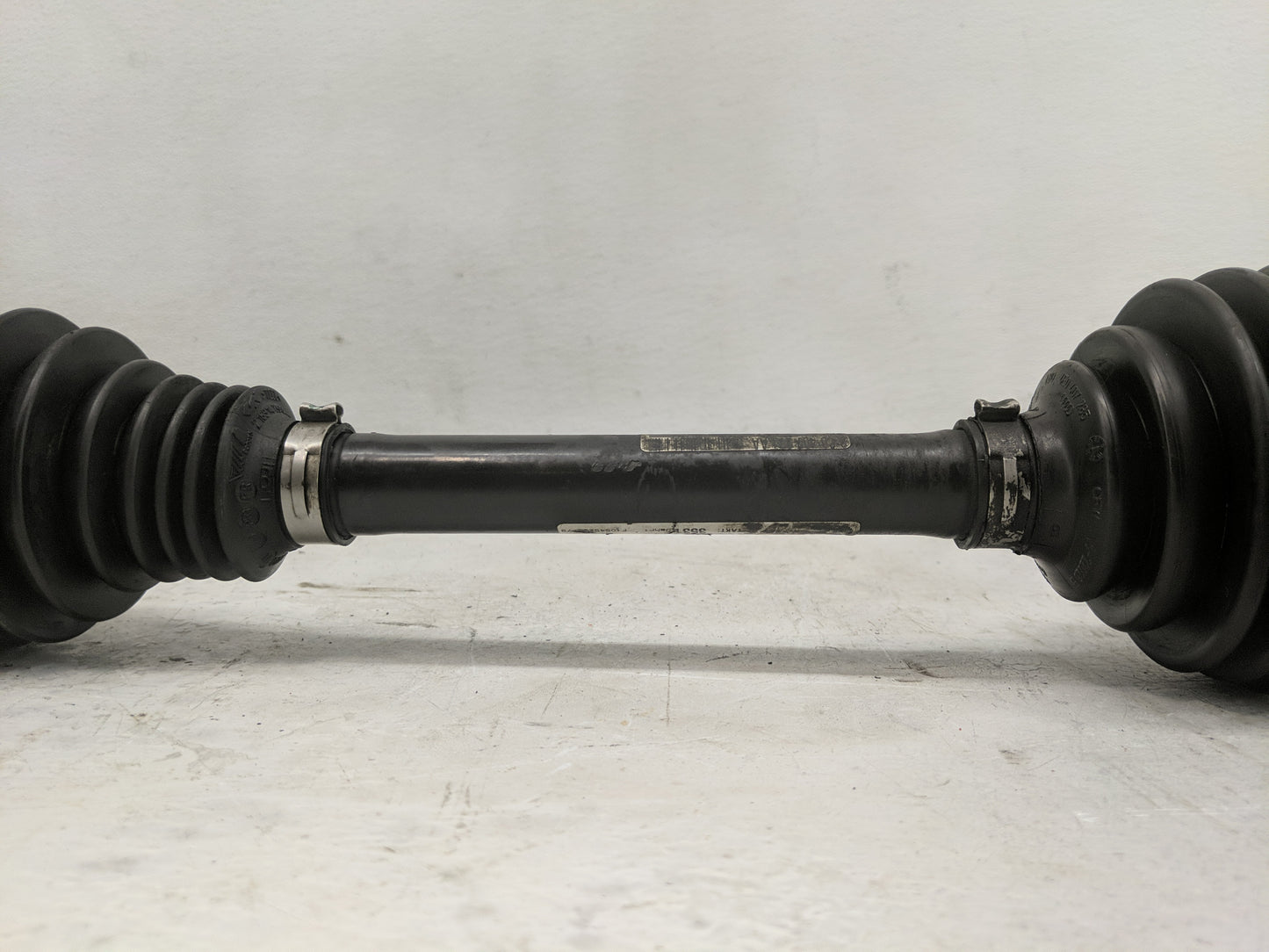 2006-2009 Volkswagen Passat Axle Shaft Front Driver Cv C/v - Oemusedautoparts1.com