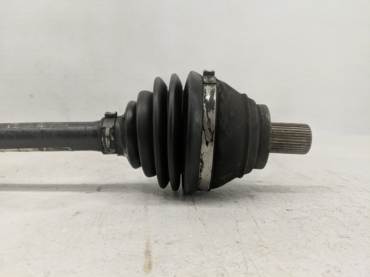 2006-2009 Volkswagen Passat Axle Shaft Front Driver Cv C/v - Oemusedautoparts1.com