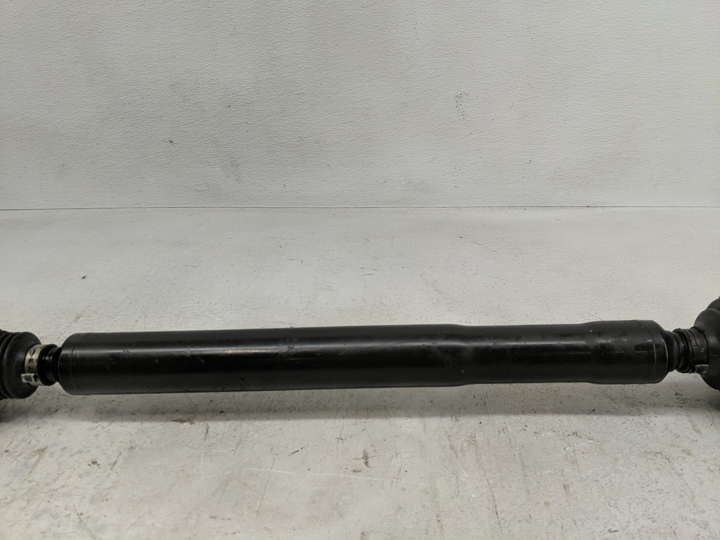 2006-2009 Volkswagen Passat Axle Shaft Front Driver Cv C/v - Oemusedautoparts1.com