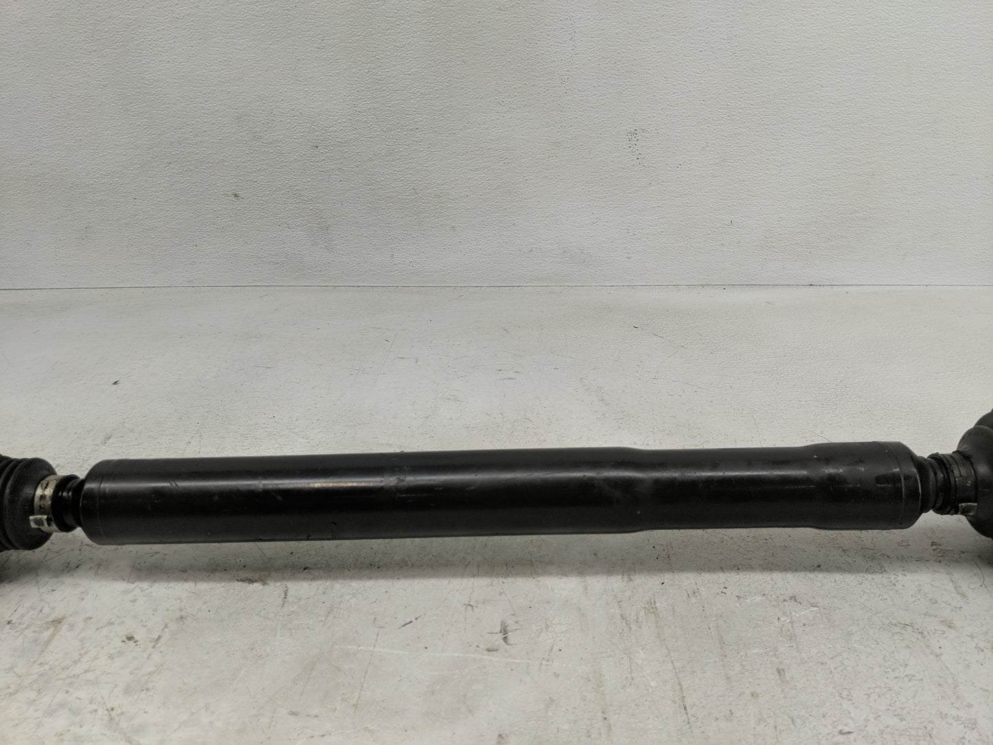 2006-2009 Volkswagen Passat Axle Shaft Front Driver Cv C/v - Oemusedautoparts1.com