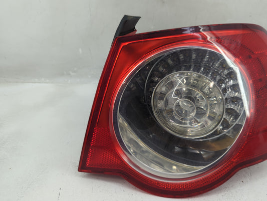 2006-2008 Volkswagen Passat Tail Light Assembly Passenger Right OEM P/N:ZSB 3C5 945 096 Fits Fits 2006 2007 2008 OEM Used Auto Parts