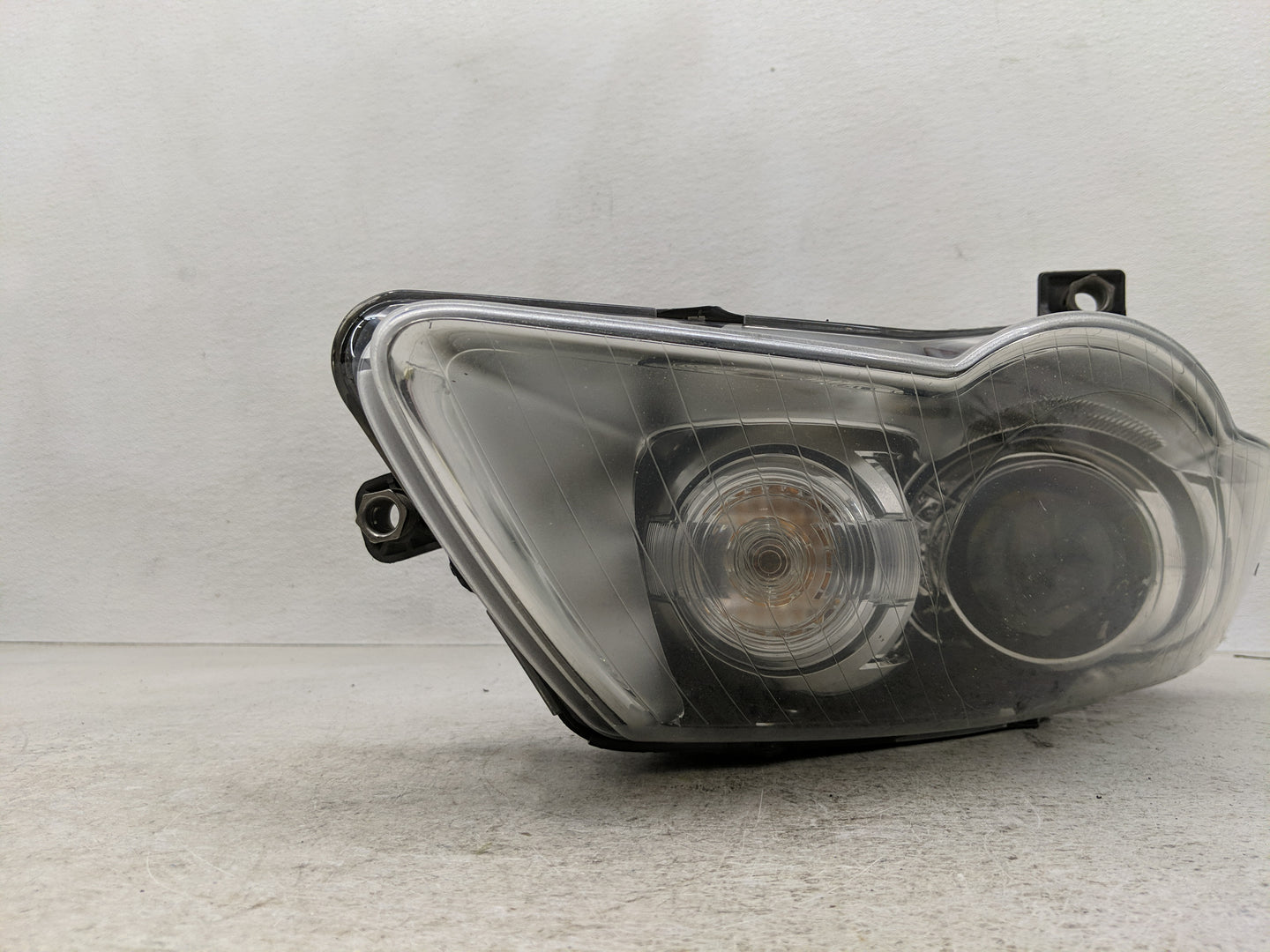 2006 Volkswagen Passat Passenger Right Oem Head Light Headlight Lamp - Oemusedautoparts1.com