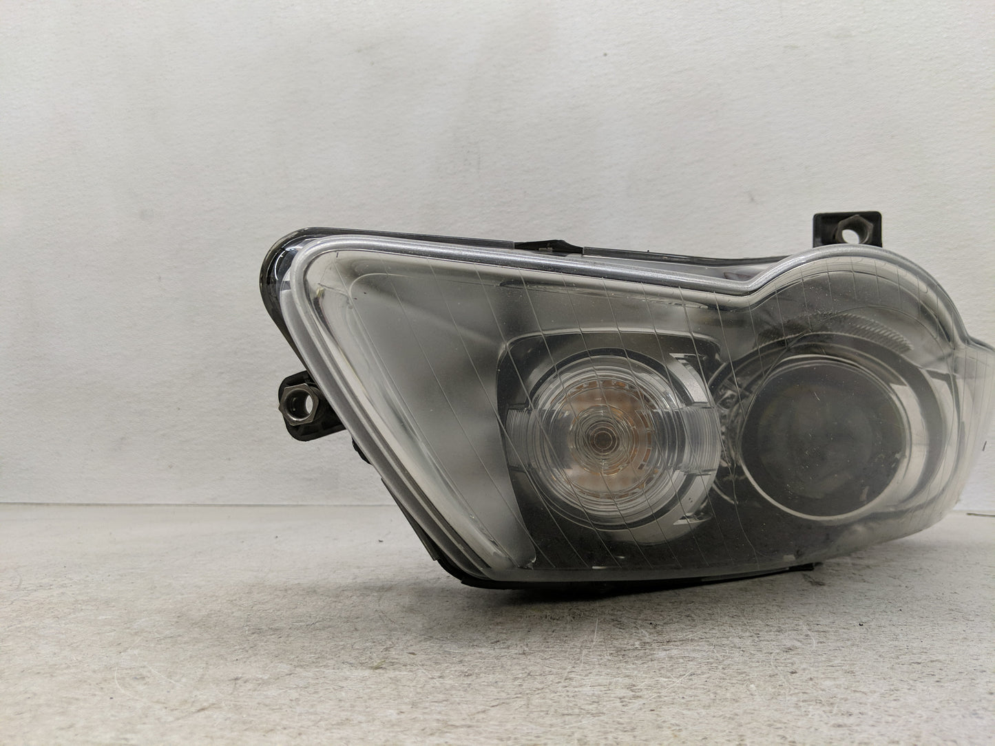 2006 Volkswagen Passat Passenger Right Oem Head Light Headlight Lamp - Oemusedautoparts1.com