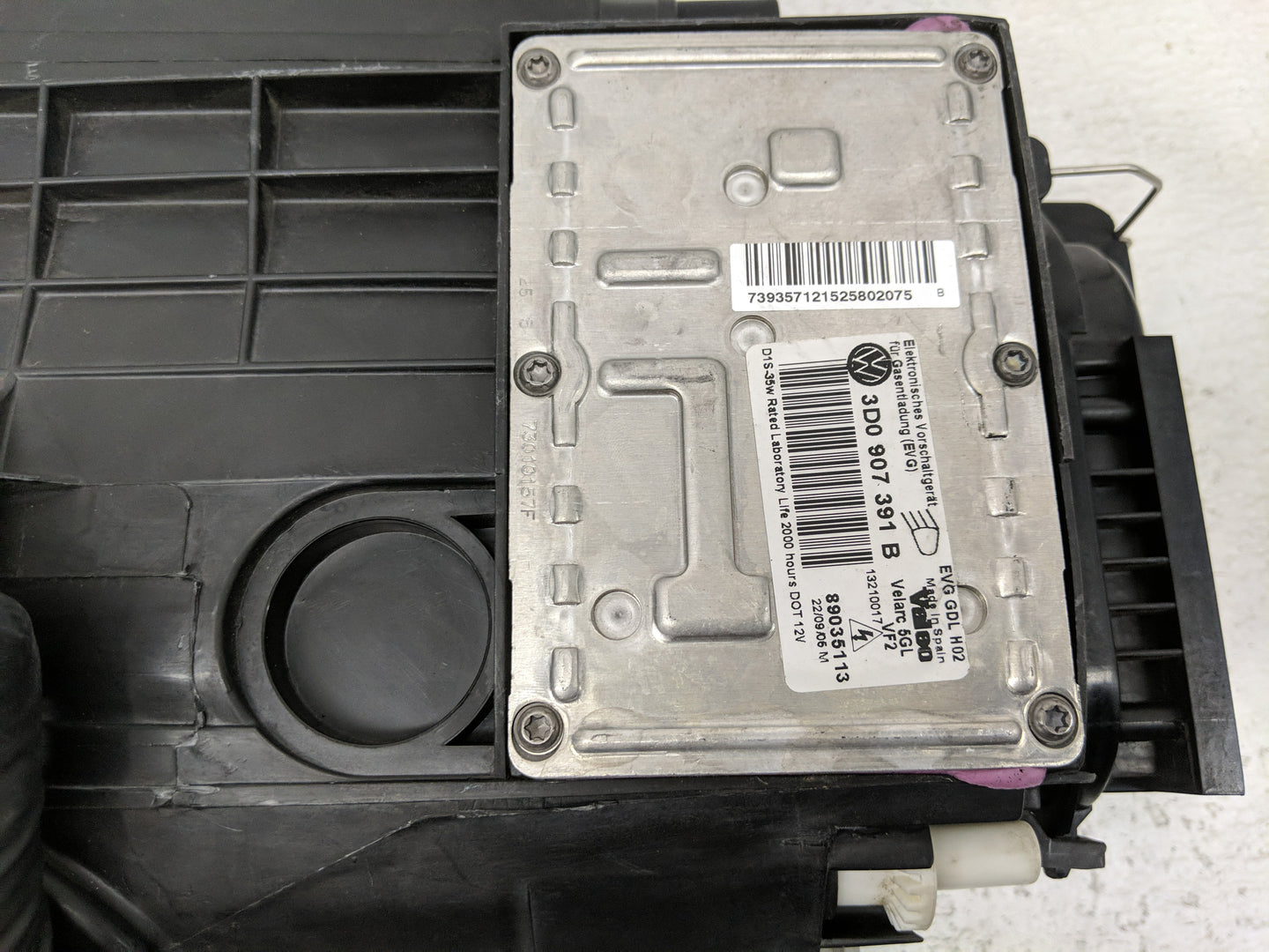 2006 Volkswagen Passat Passenger Right Oem Head Light Headlight Lamp - Oemusedautoparts1.com