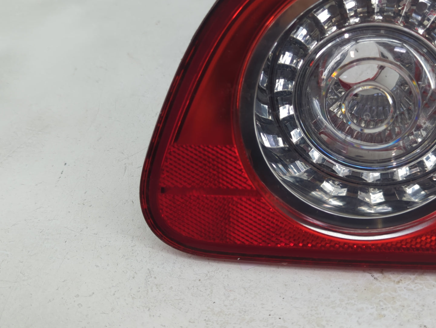 2006-2010 Volkswagen Passat Tail Light Assembly Passenger Right OEM P/N:3C5945094E Fits Fits 2006 2007 2008 2009 2010 OEM Us
