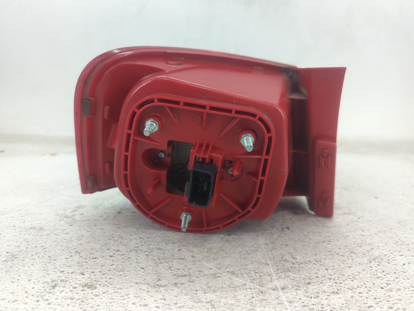 2006-2008 Volkswagen Passat Tail Light Assembly Passenger Right OEM Fits Fits 2006 2007 2008 OEM Used Auto Parts - Oemusedau