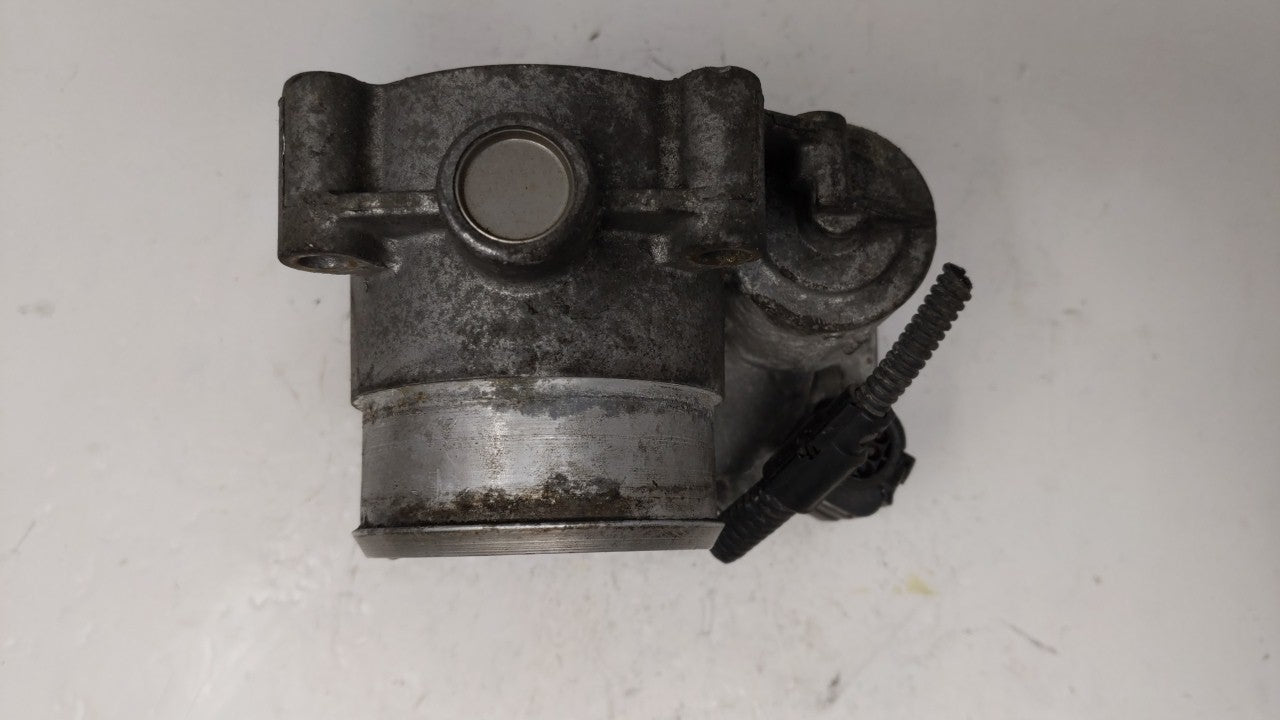 2006-2010 Volkswagen Passat Throttle Body P/N:E8-2103-0-09305-00485 06F 133 062 E Fits OEM Used Auto Parts - Oemusedautopart