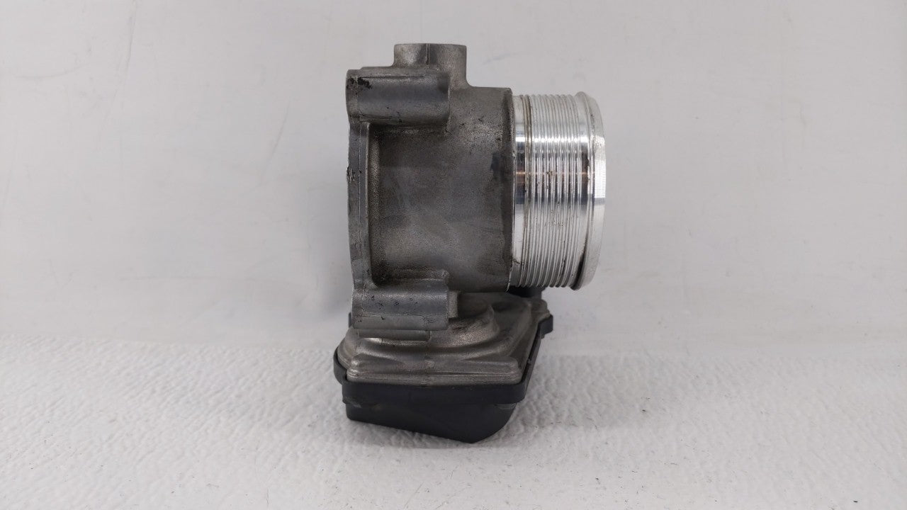 2006-2010 Volkswagen Passat Throttle Body P/N:E8-2103-0-09305-00485 06F 133 062 E Fits OEM Used Auto Parts - Oemusedautopart