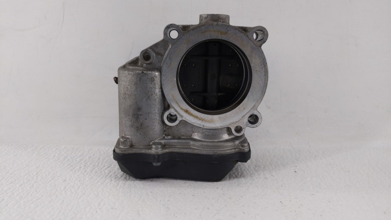 2006-2010 Volkswagen Passat Throttle Body P/N:E8-2103-0-09305-00485 06F 133 062 E Fits OEM Used Auto Parts - Oemusedautopart