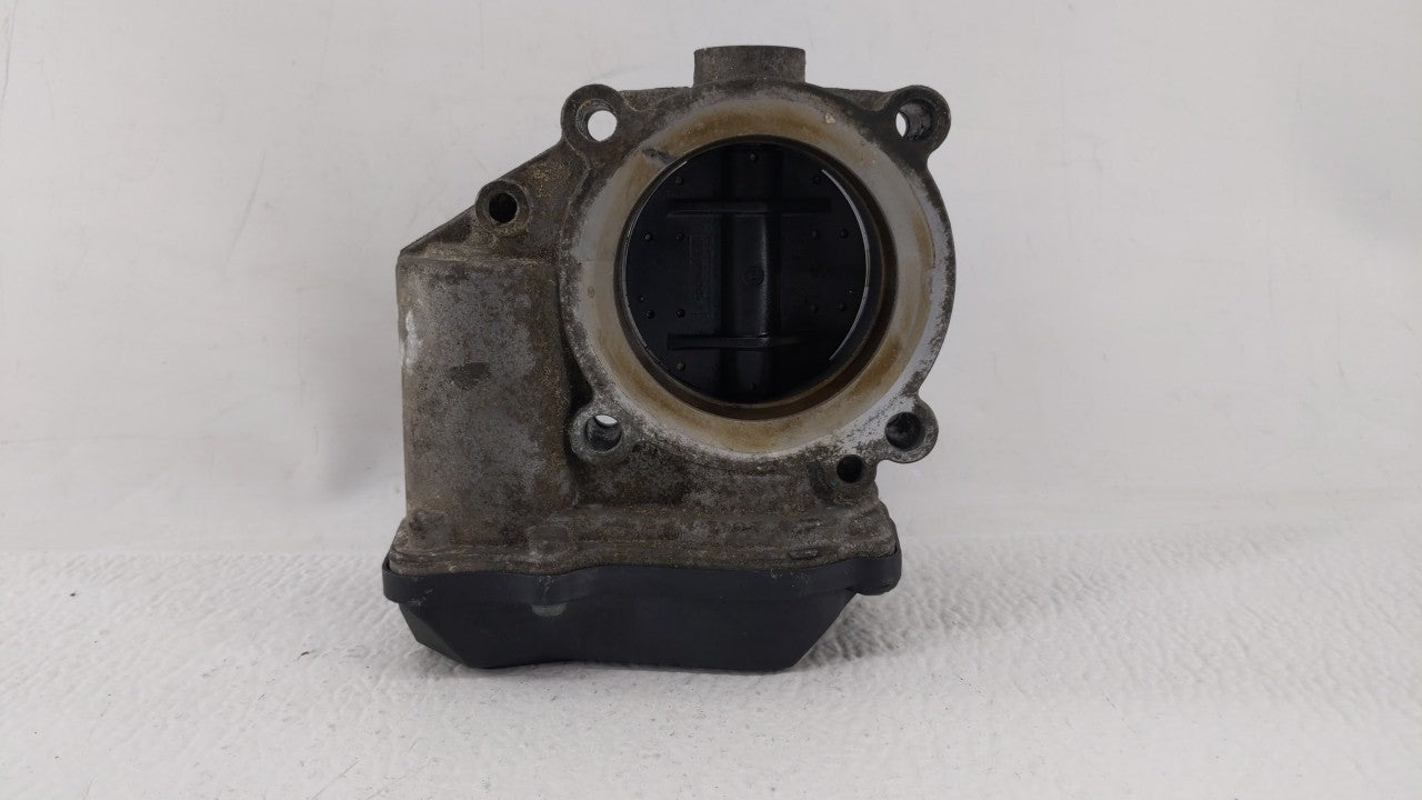 2006-2010 Volkswagen Passat Throttle Body P/N:E8-2103-0-09305-00485 06F 133 062 E Fits OEM Used Auto Parts - Oemusedautopart
