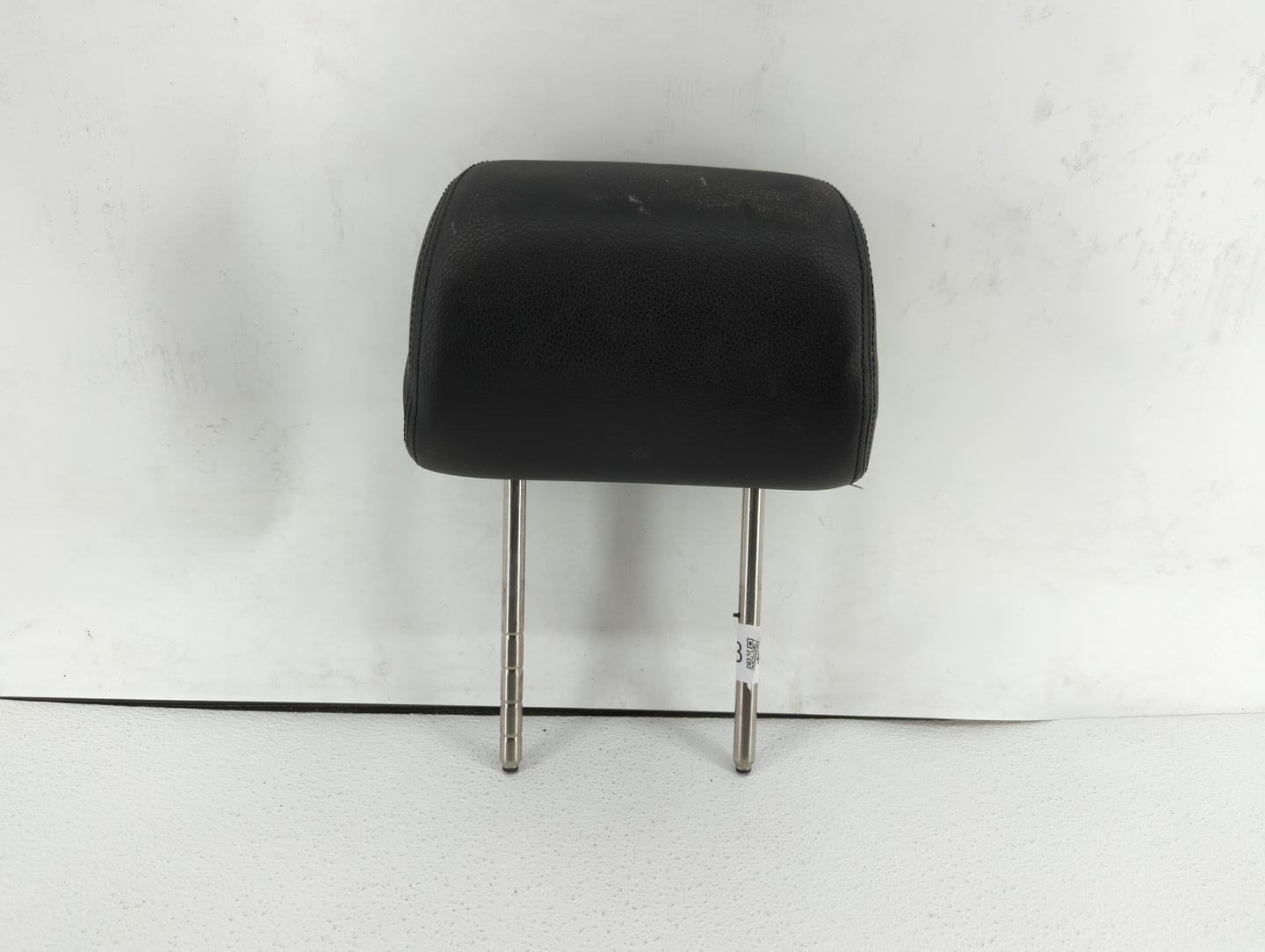 2006-2007 Volkswagen Passat Headrest Head Rest Rear Center Seat Fits Fits 2006 2007 OEM Used Auto Parts - Oemusedautoparts1.