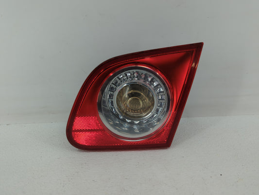 2006-2010 Volkswagen Passat Tail Light Assembly Passenger Right OEM P/N:3C5.945.094 E VW1K6945259 Fits OEM Used Auto Parts -