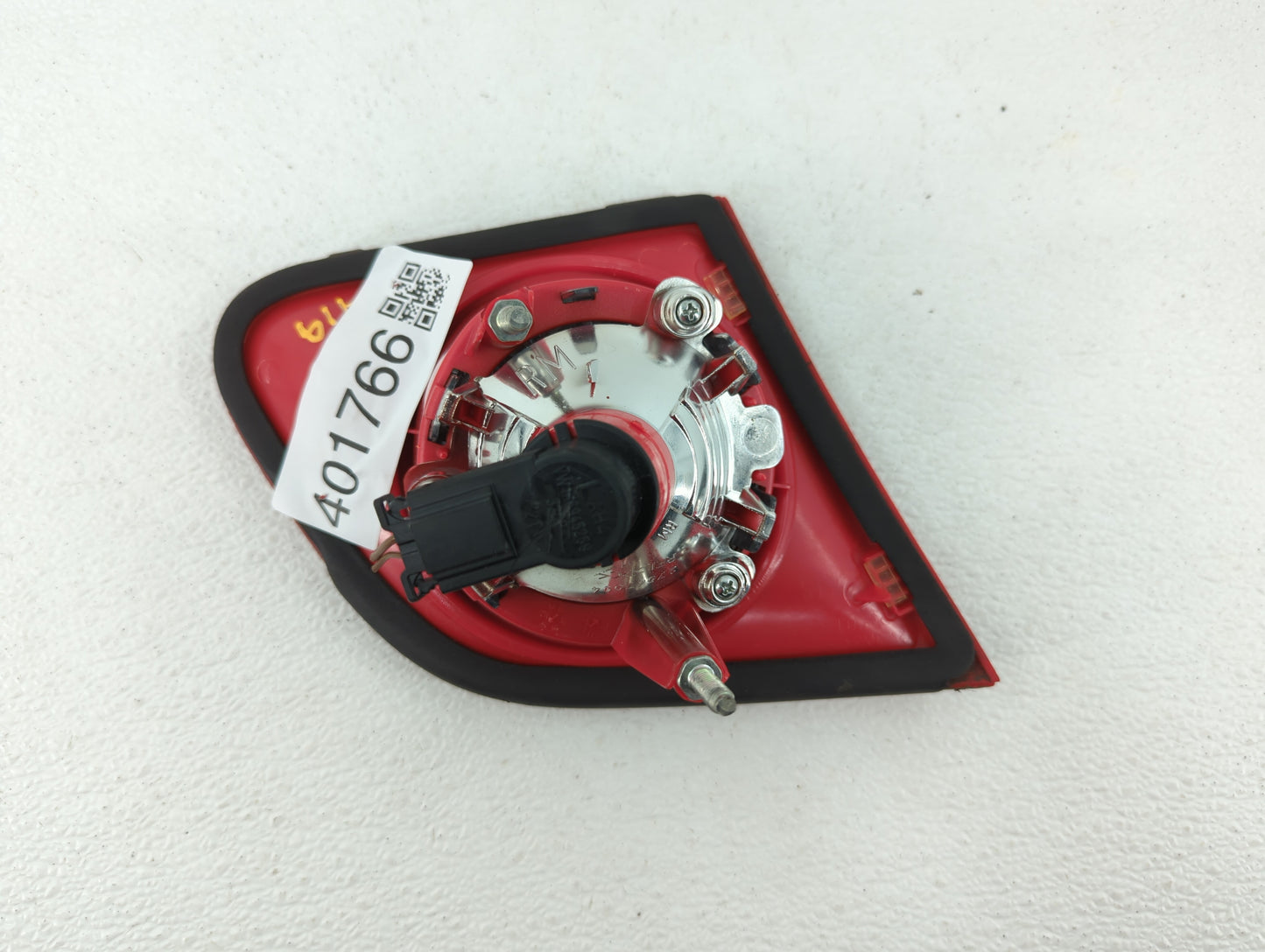 2006-2010 Volkswagen Passat Tail Light Assembly Passenger Right OEM P/N:3C5.945.094 E VW1K6945259 Fits OEM Used Auto Parts -