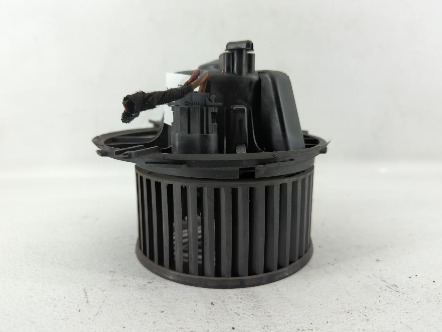 2006 Volkswagen Passat Rear Heater AC Blower Motor P/N:1K1819015 Fits OEM Used Auto Parts - Oemusedautoparts1.com