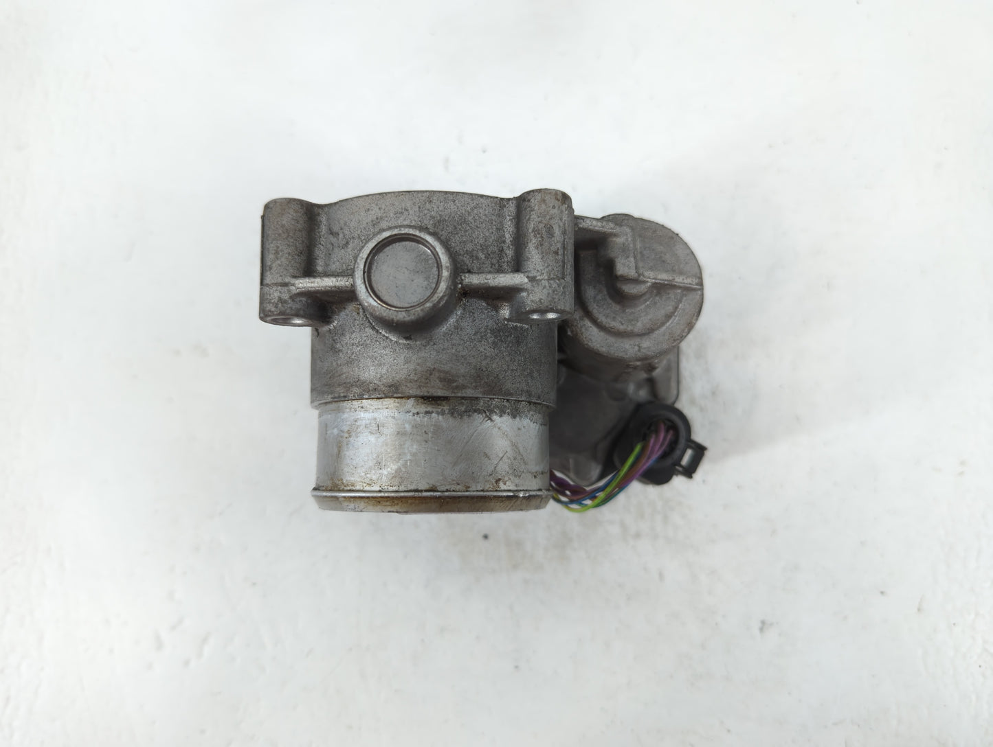 2006-2010 Volkswagen Passat Throttle Body P/N:29 003 14 121 A2C53044094 Fits OEM Used Auto Parts - Oemusedautoparts1.com