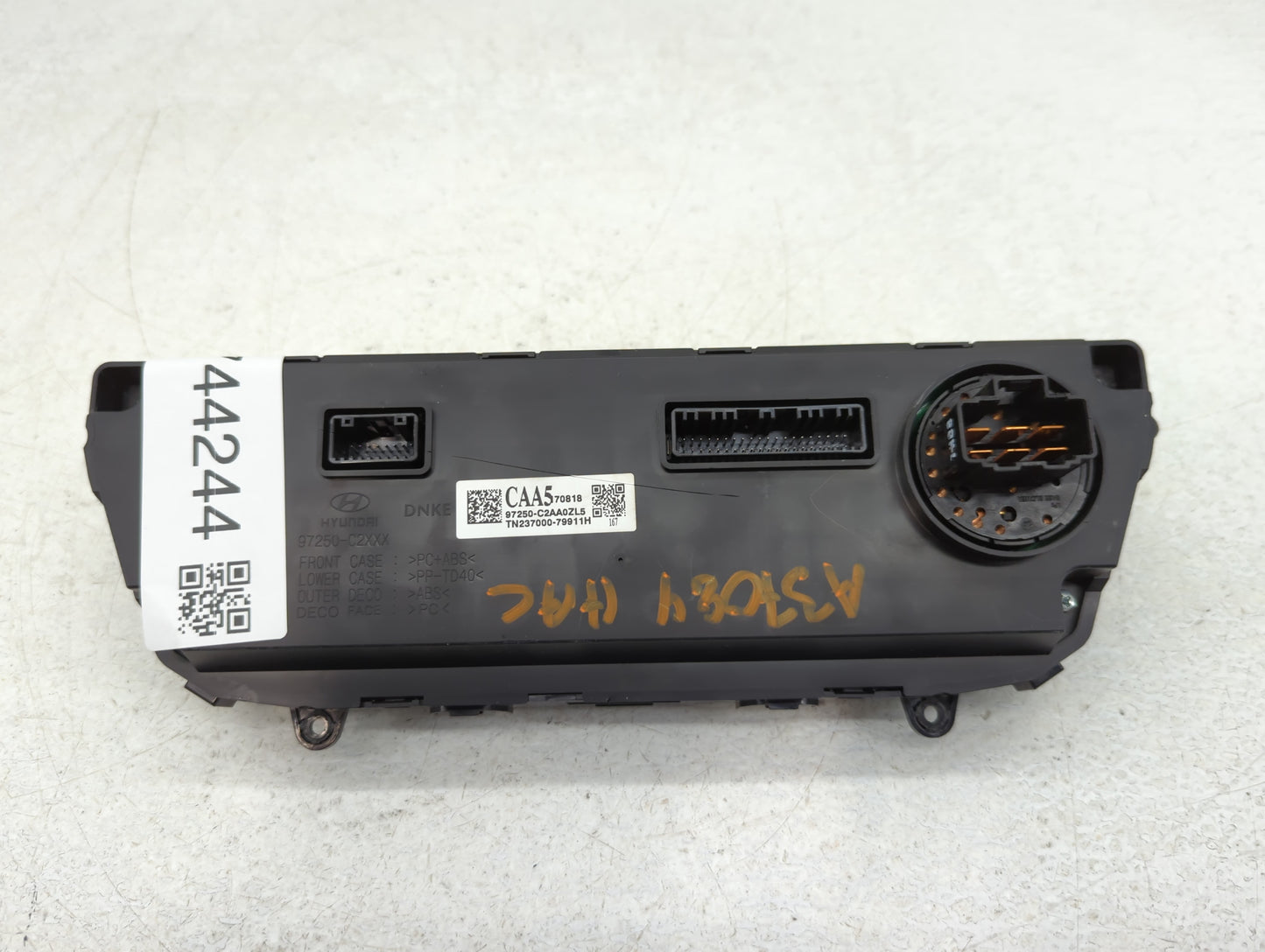 2006-2007 Volkswagen Passat Climate Control Module Temperature AC/Heater Replacement P/N:97250-C2AA0ZL5 Fits Fits 2006 2007 