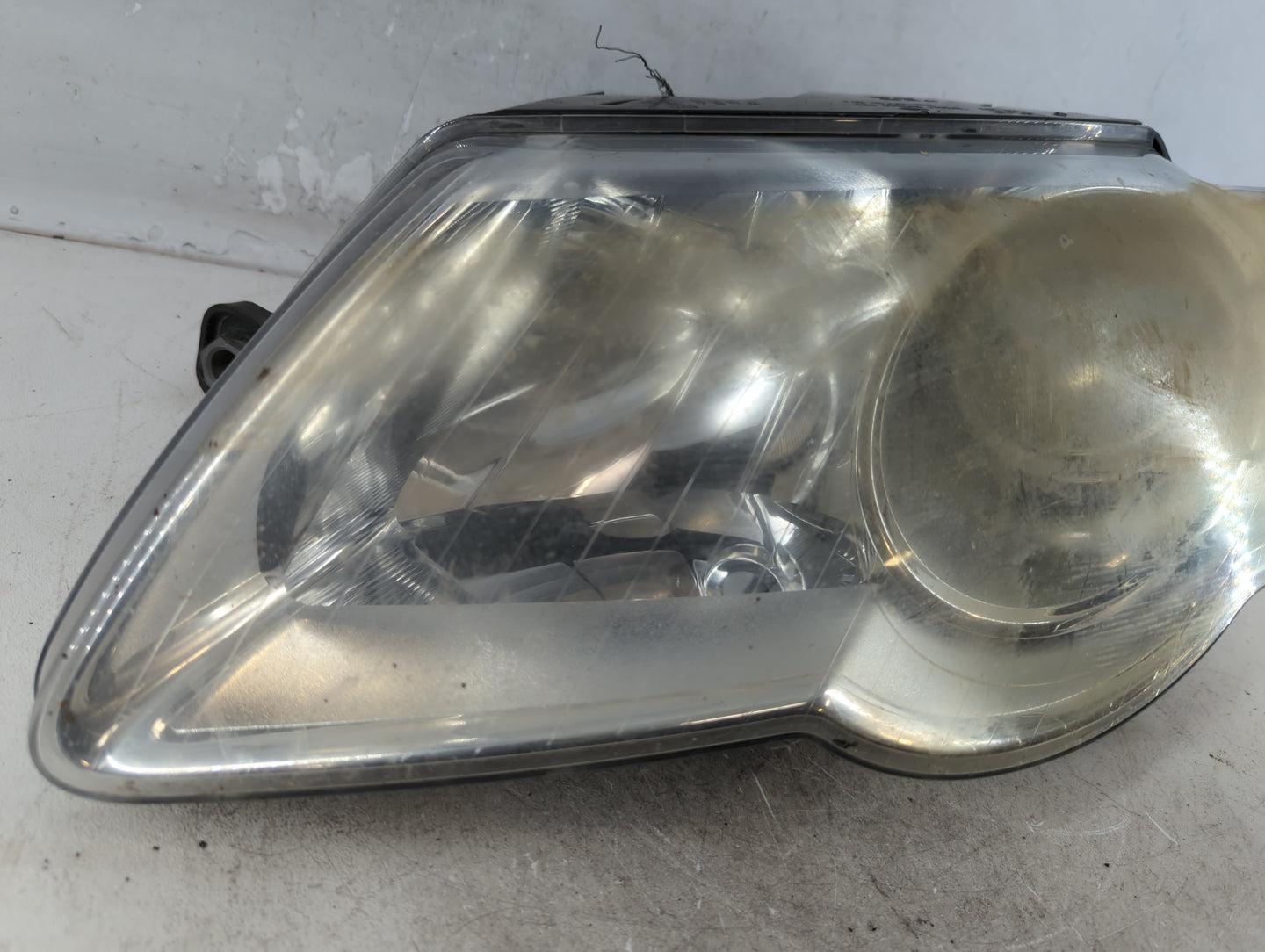 2006-2010 Volkswagen Passat Driver Left Oem Head Light Headlight Lamp - Oemusedautoparts1.com