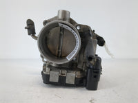 2006 Volkswagen Rabbit Throttle Body P/N:07K 133 062 B Fits Fits 2005 OEM Used Auto Parts - Oemusedautoparts1.com