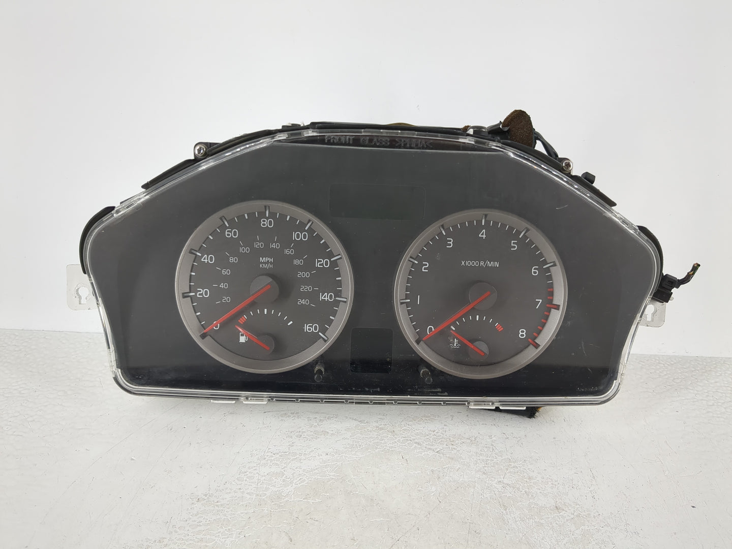 2004-2007 Volvo S40 Instrument Cluster Speedometer Gauges P/N:30710072 Fits Fits 2004 2005 2006 2007 OEM Used Auto Parts - O