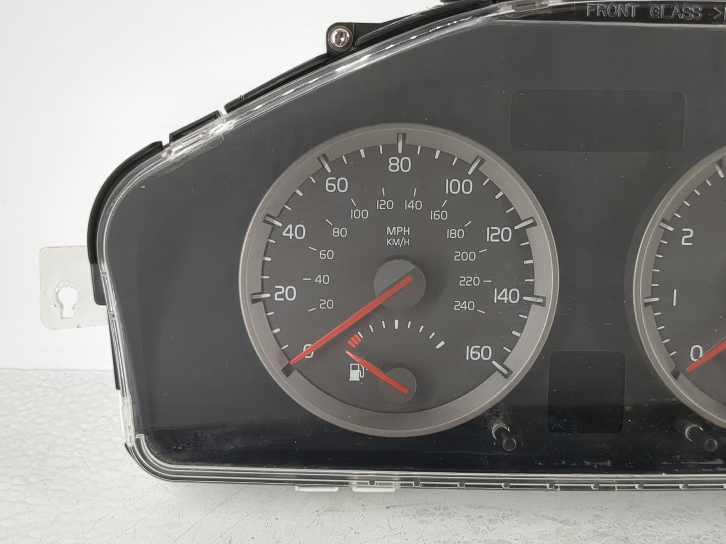 2004-2007 Volvo S40 Instrument Cluster Speedometer Gauges P/N:30710072 Fits Fits 2004 2005 2006 2007 OEM Used Auto Parts - O