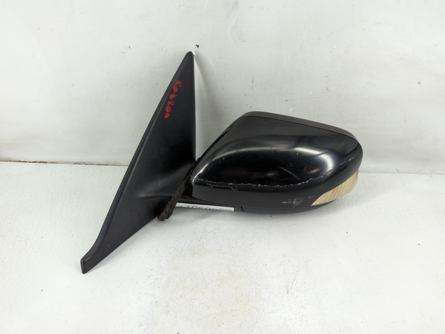 2004-2006 Volvo S40 Driver Side View Mirror - Left Door Mirror OEM Used - Oemusedautoparts1.com