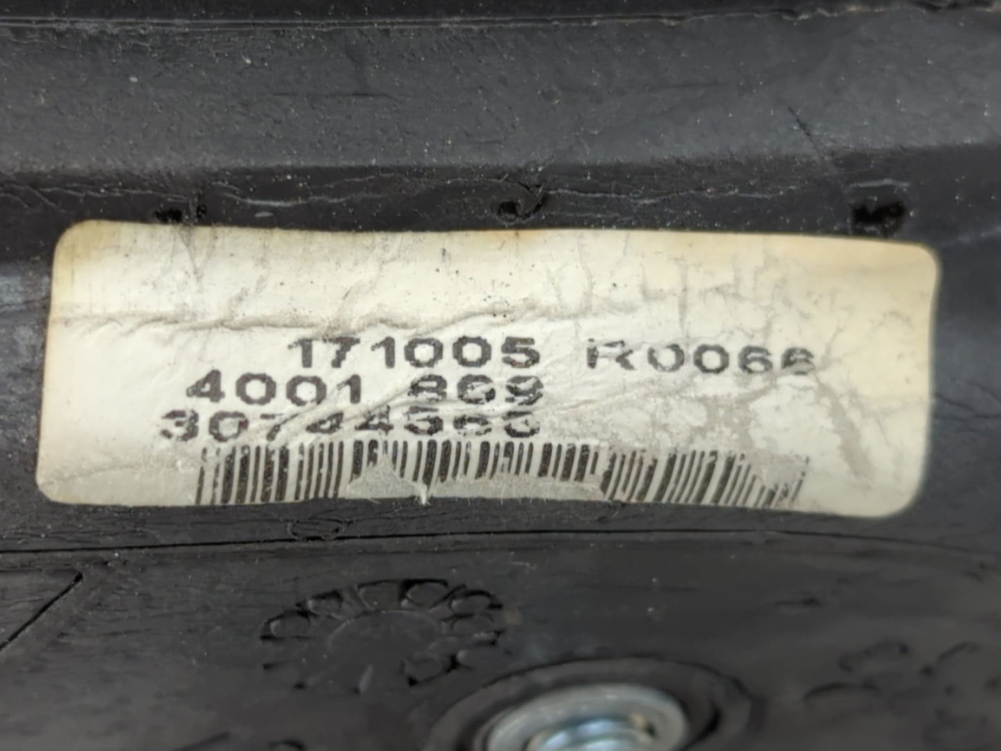 2004-2006 Volvo S40 Driver Side View Mirror - Left Door Mirror OEM Used - Oemusedautoparts1.com